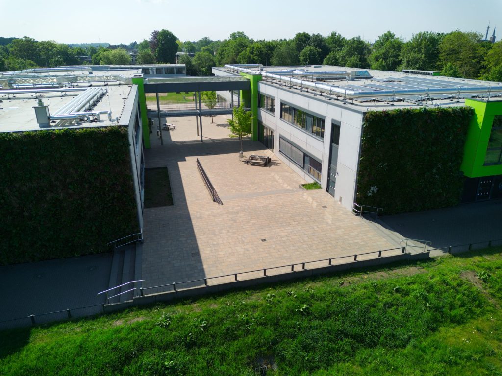 Gesamtschule Geldern, Garten- Landschaftsbau Klaus Kruhs GmbH
